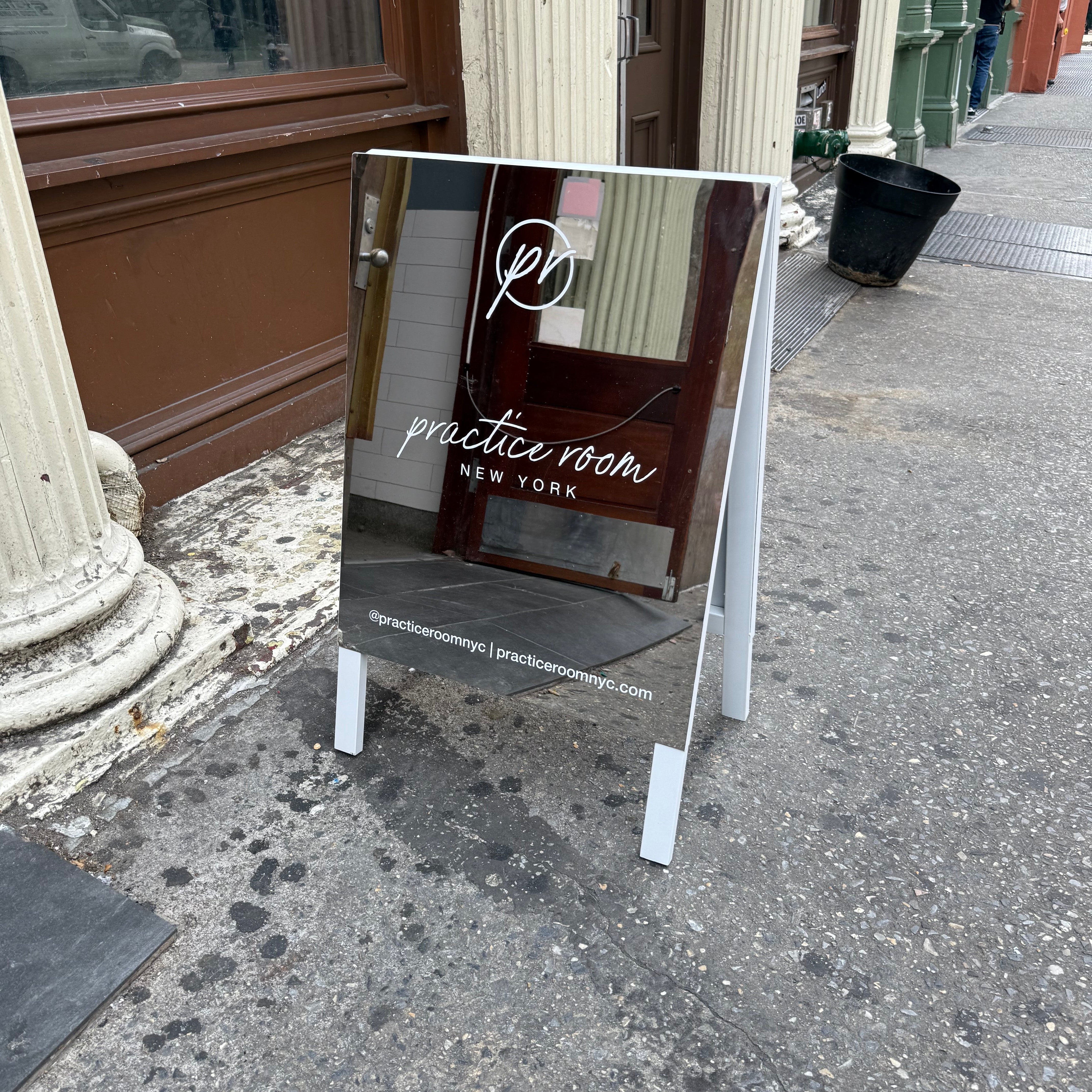 Practice room - New York, Sidewalk Signs