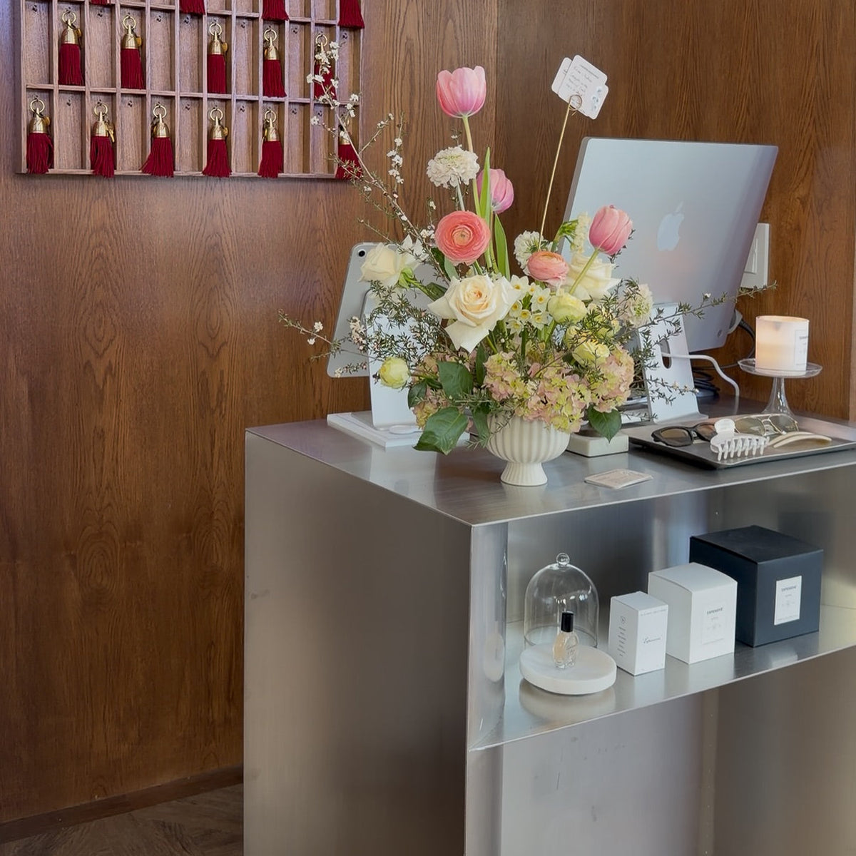 10 Best Places to Buy Front Desks in Philadelphia (2026)