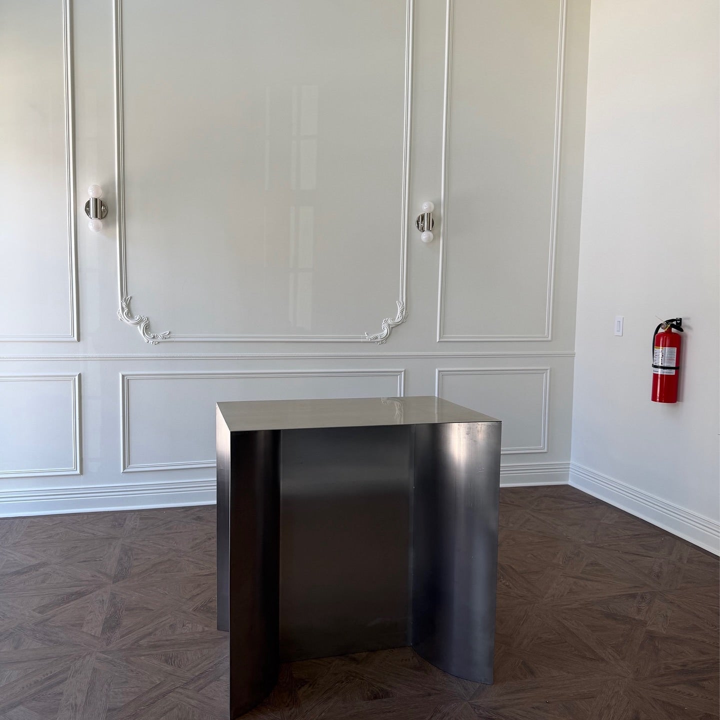 Stainless Steel Front Desk - Sharp