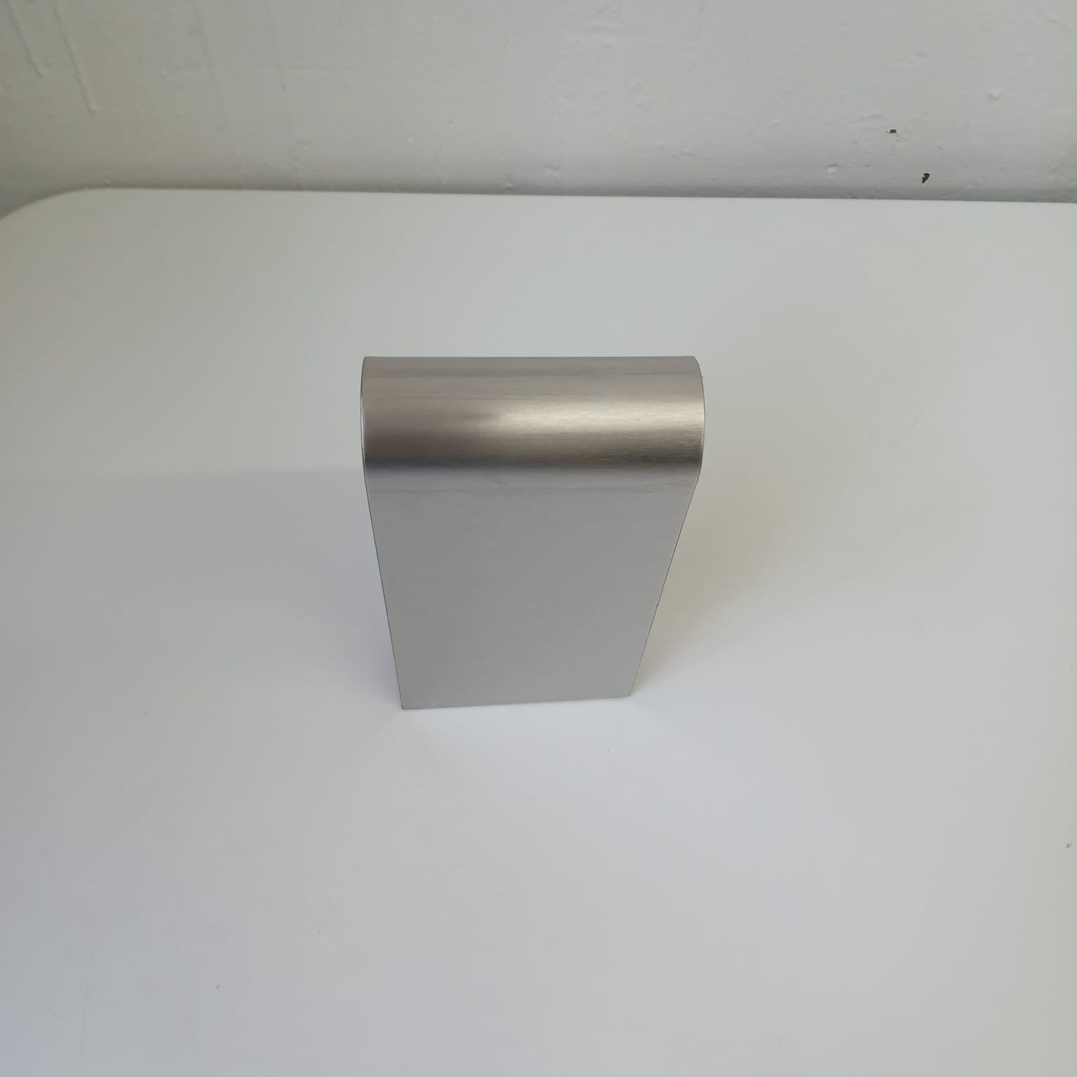 Stainless steel clothing rack sign clip for retail display