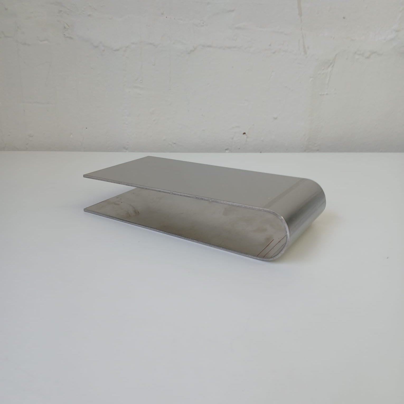 Stainless steel clothing rack sign clip for retail display