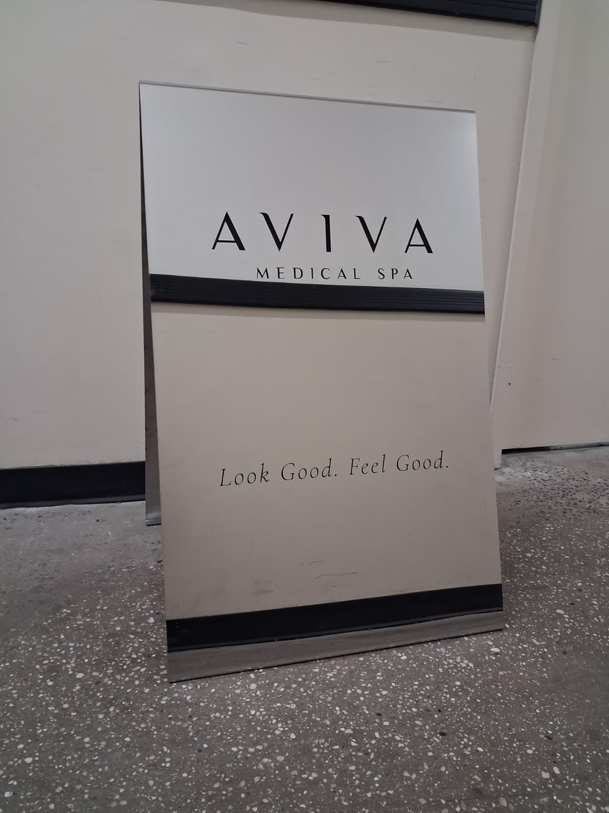 Aviva Medical Spa - Miami, Sidewalk Sign