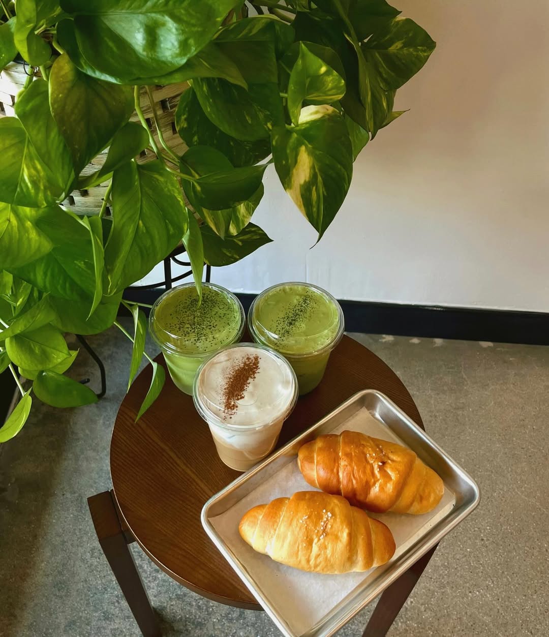 Best 15 Places to Buy Coffee Tables in Chicago (2026)