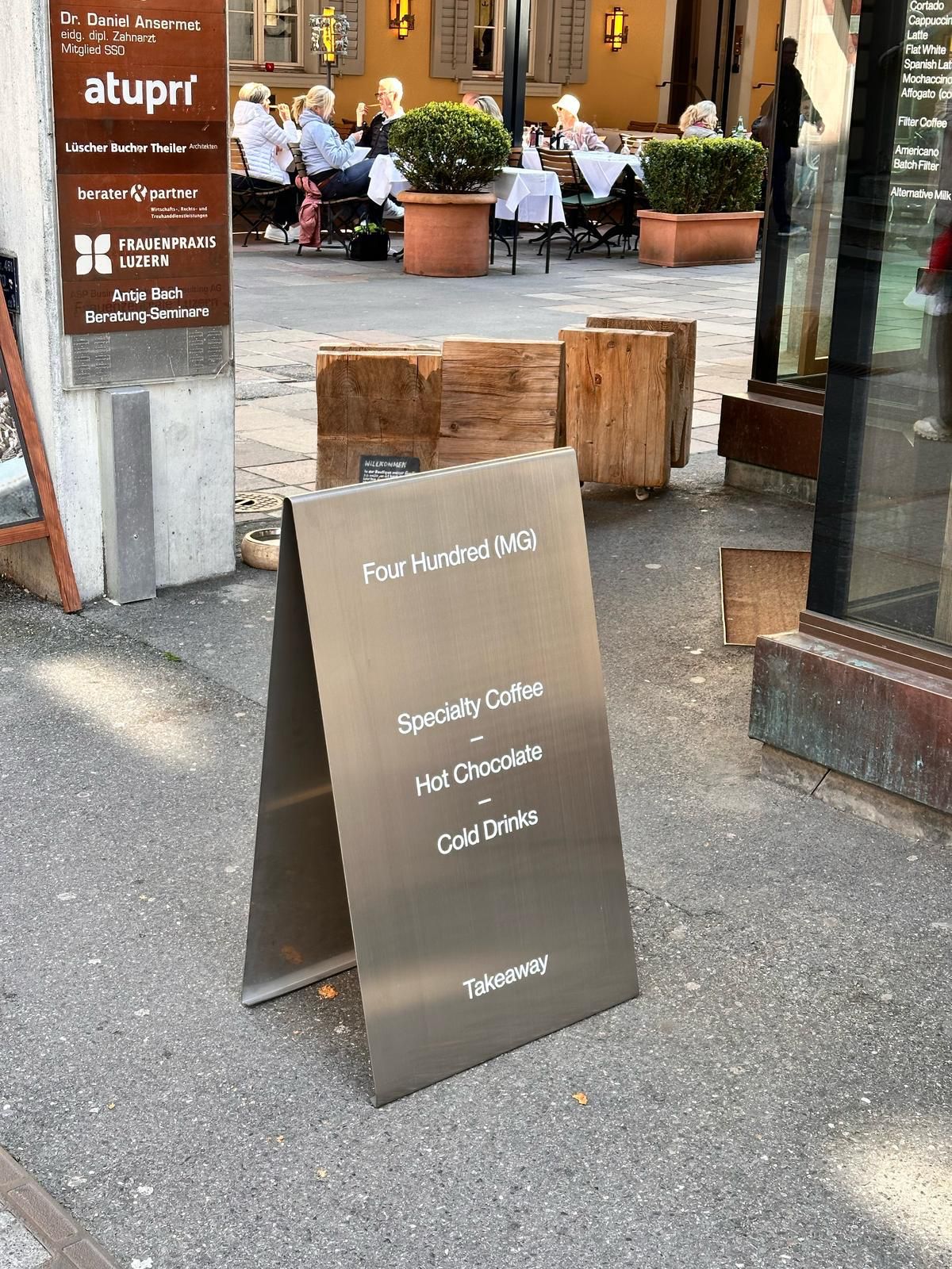 How to Choose Sidewalk Signs for Your Café