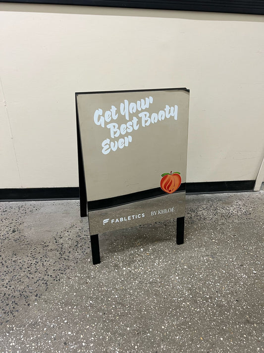 How to Select Sidewalk Signs for Skincare Clinics