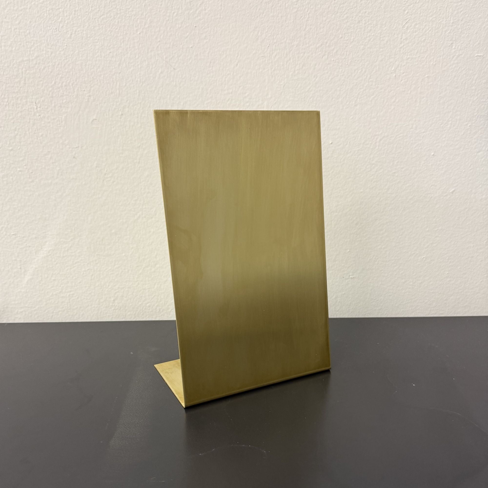 新品　完売品　1/f space igt用 BRASS BOARD S Brass Tabletop Stand | Premium Menu & Sign Holder – Signs and Mirrors